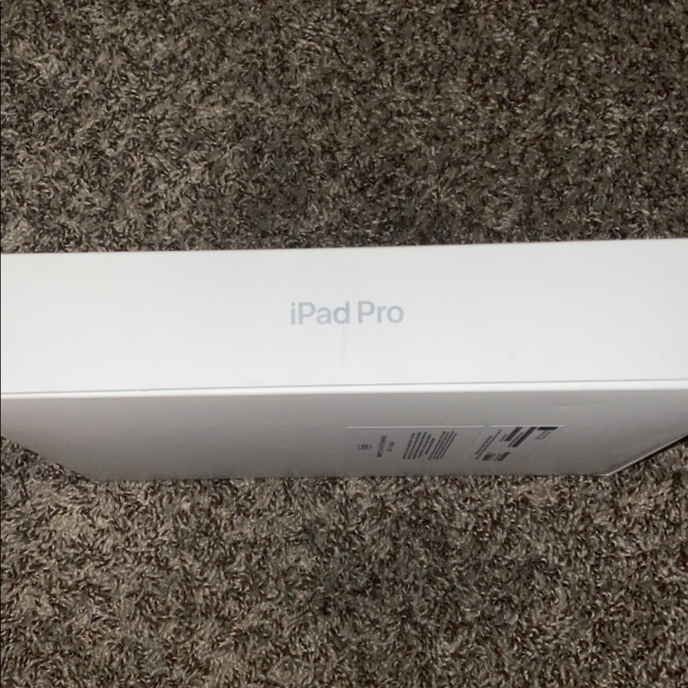 iPad Pro - Picture 3 of 4